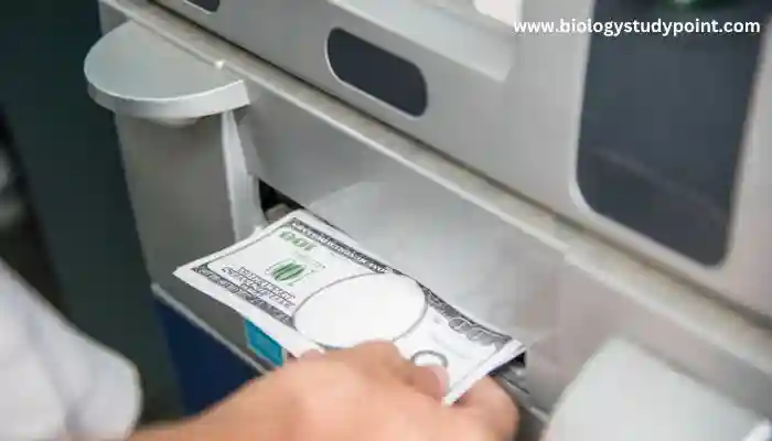How to withdraw money from atm card
