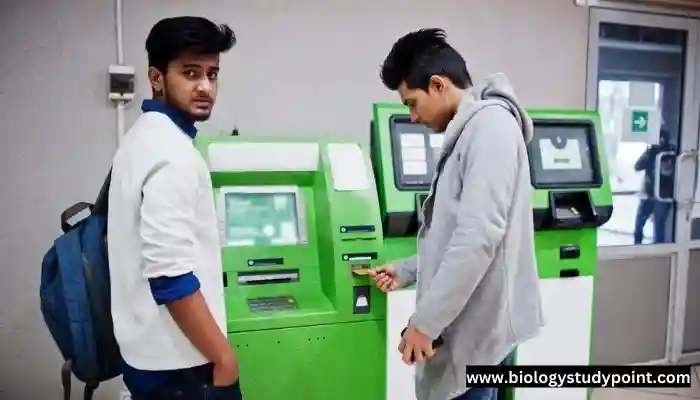 How to withdraw money from atm card